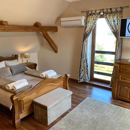 Aparthotel Kamien I Sowa à Lipinki Łużyckie Extérieur photo