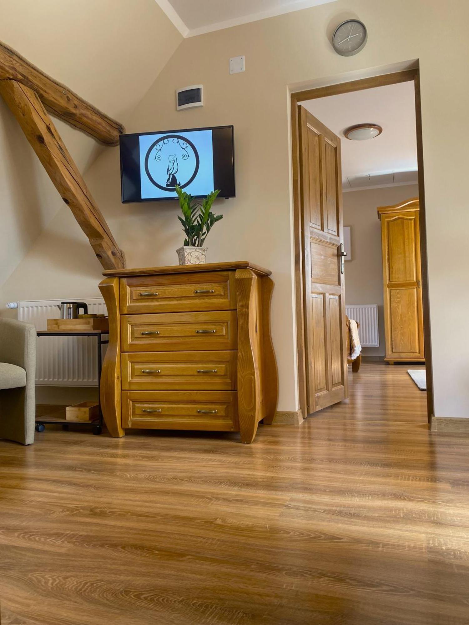 Aparthotel Kamien I Sowa à Lipinki Łużyckie Extérieur photo