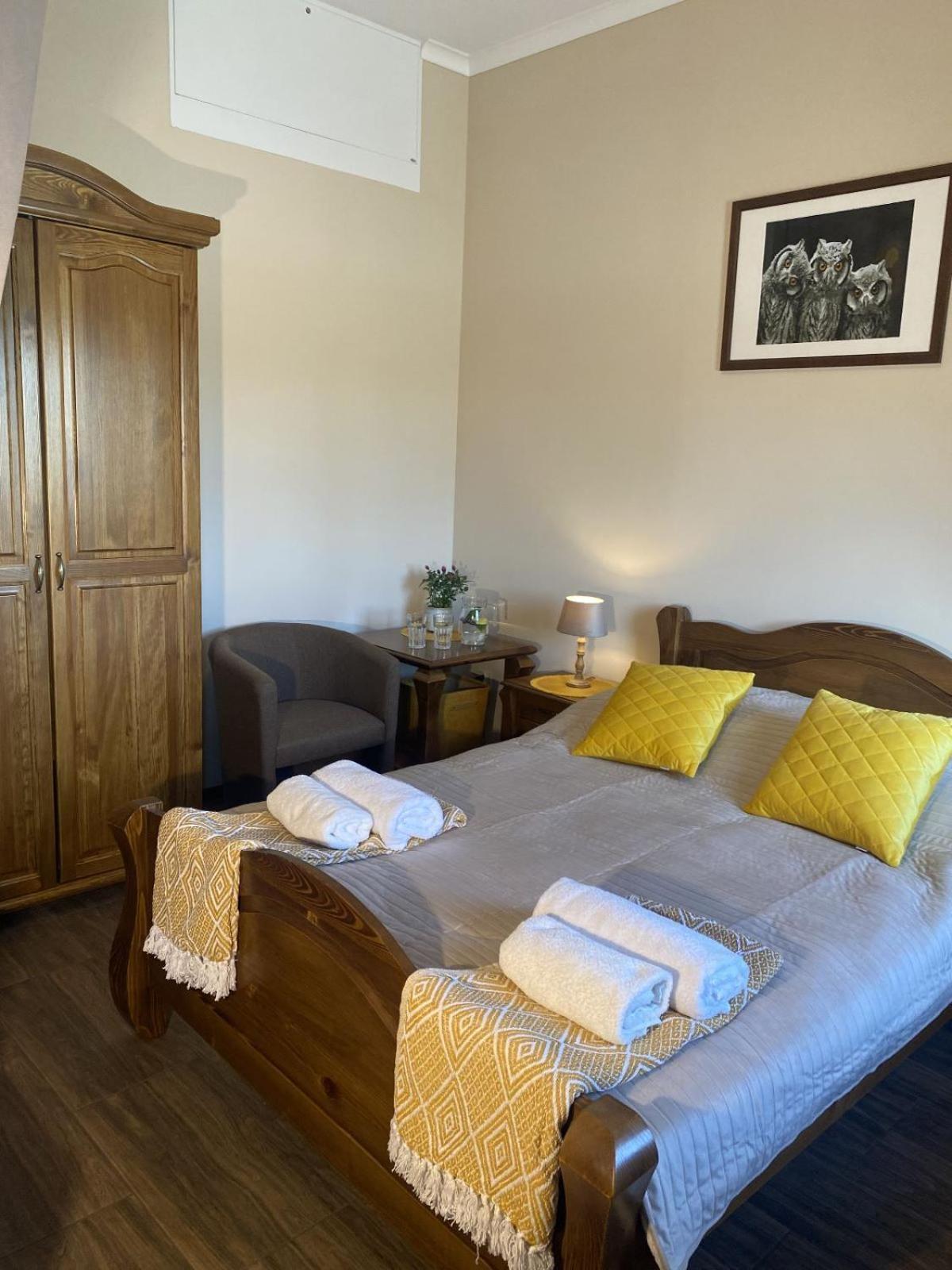 Aparthotel Kamien I Sowa à Lipinki Łużyckie Extérieur photo
